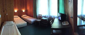 Фото номера Трехместный номер с общей ванной комнатой Гостевой дом Oravapesa Guest House г. Хяядемеесте 2